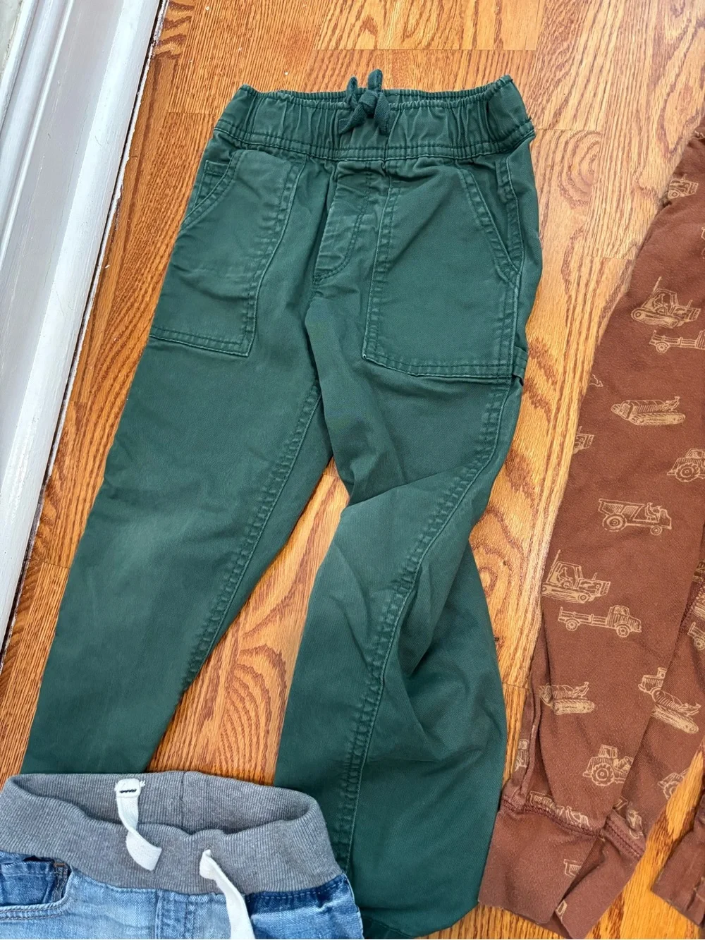 Gap boys long pants 4T jeans quilted green and truck print